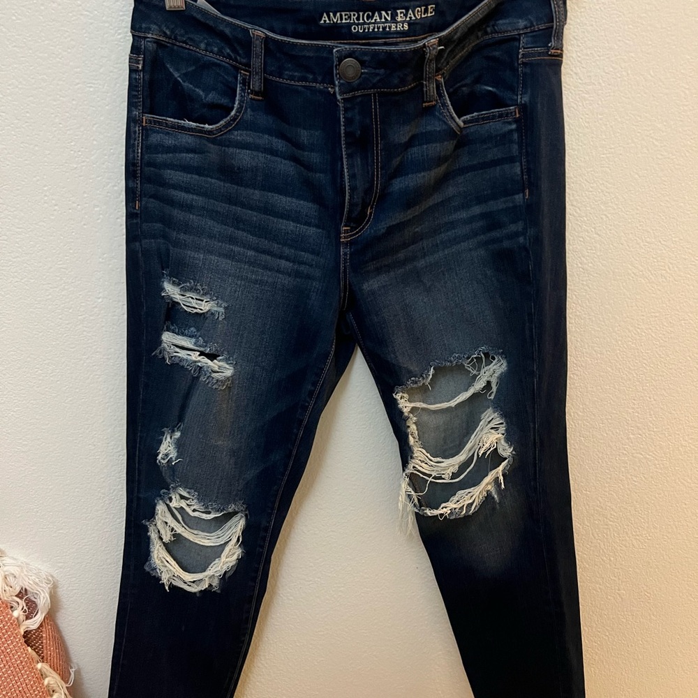 American Eagle Outfitters Women's Ripped Dark Blue Skinny Jeans Super Stretch